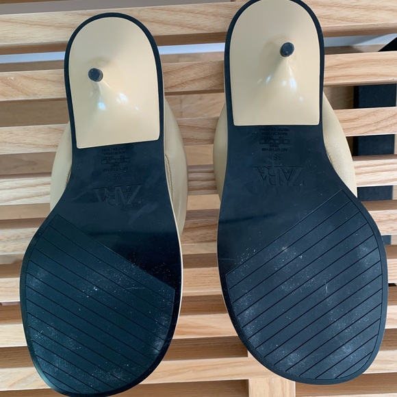 Zara puffy leather sandals size 39 - Picture 4 of 4